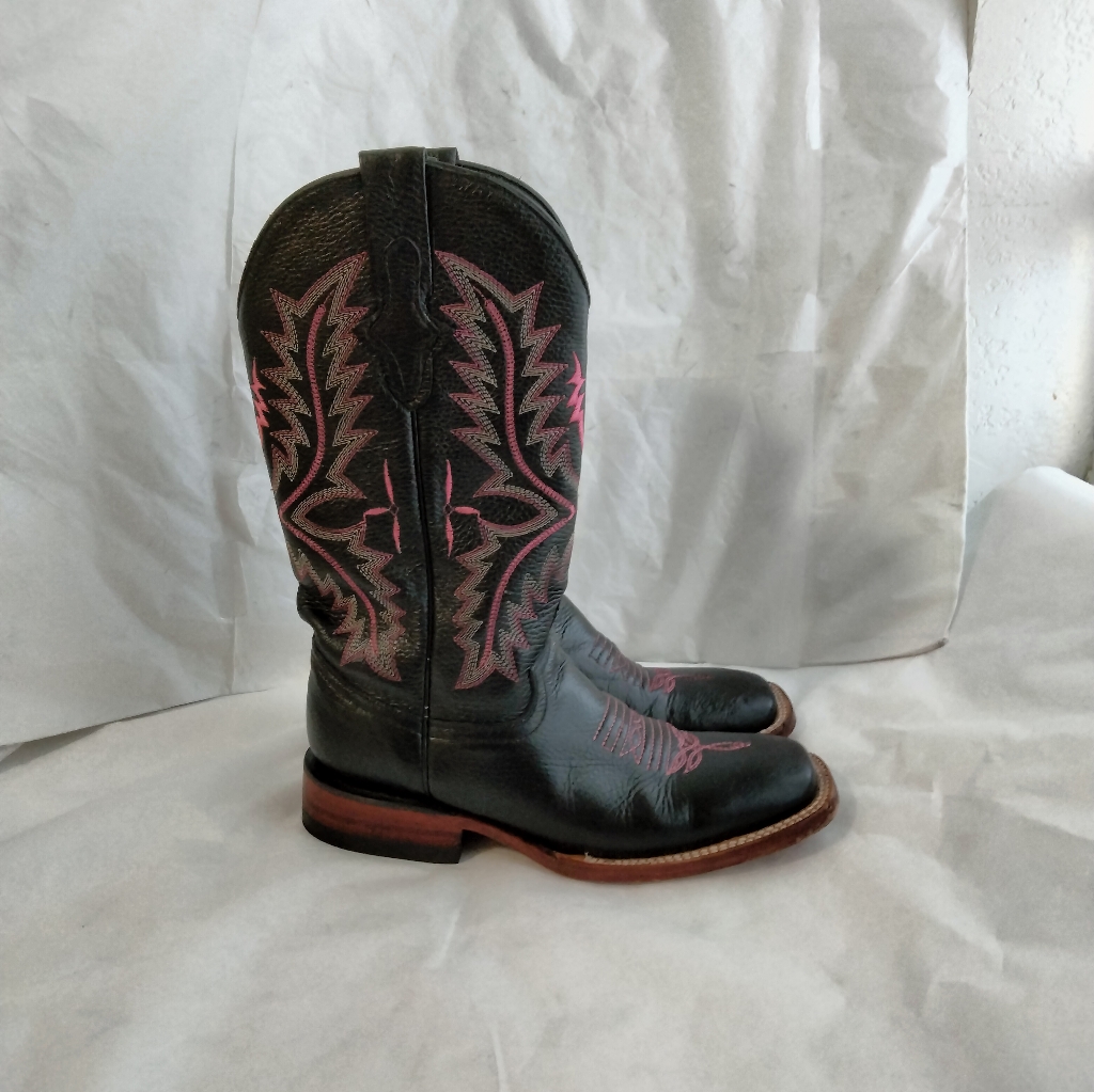 Beautiful Ferrini Cowgirl Boots That Are In Excellent Condition, Beautiful 8.5b